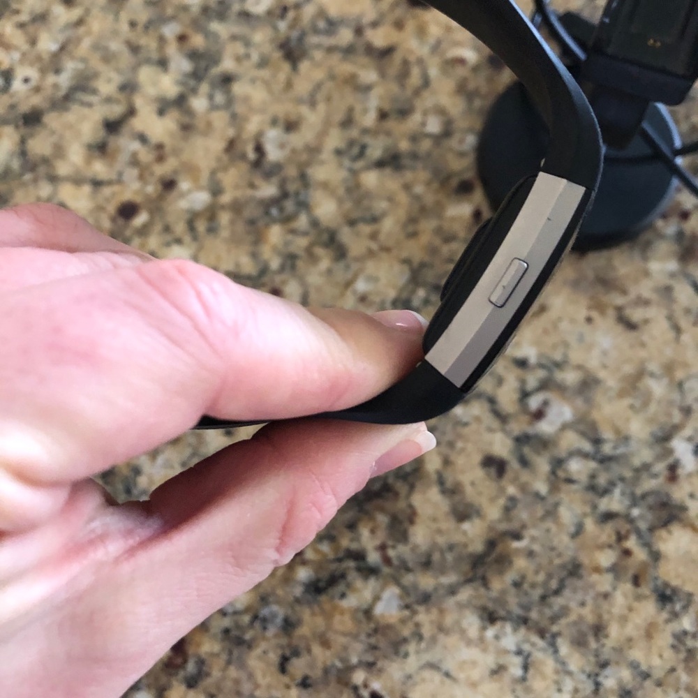 FitBit Charge 2 - Picture 4 of 6